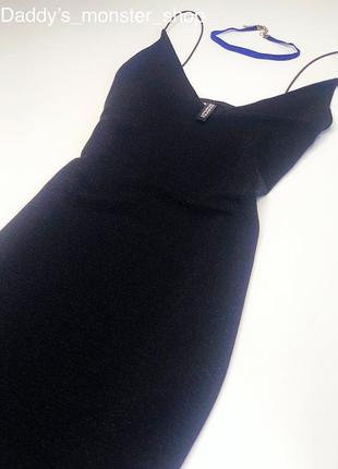 Люрексовое чорне плаття на бретелях в білизняному стилі divided5 фото