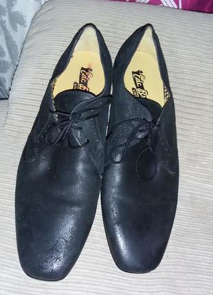 Edk bran (сша)- замшевые с лазерным напылением туфли из коллекции vintage style 46 размер (31cm)6 фото