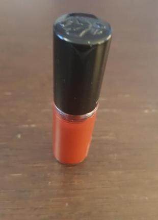 Lancome  блеск помада kiss me cherry 374
