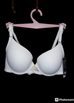 Гладкий бюст