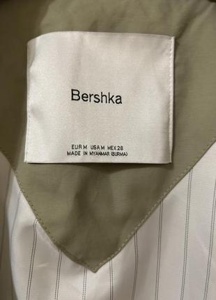 Оливковий (хакі) демісезонний плащ bershka6 фото