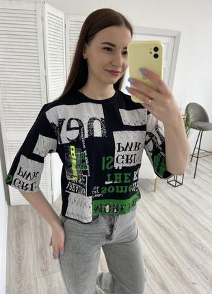 Укороченная женская футболка