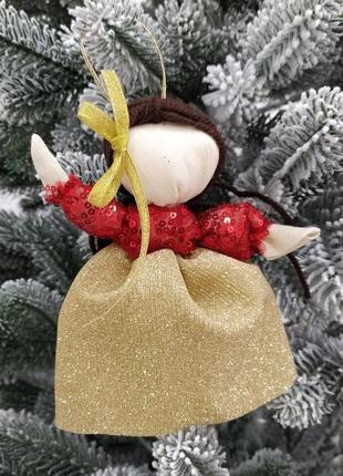 Новогодний декор елочная игрушка куколка золото с красным3 фото