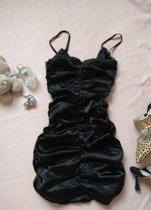 Платье черное атласное вечернее шелковое с вырезами р 34 42 xs короткая club4 фото