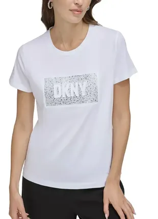 Белая женская футболка dkny