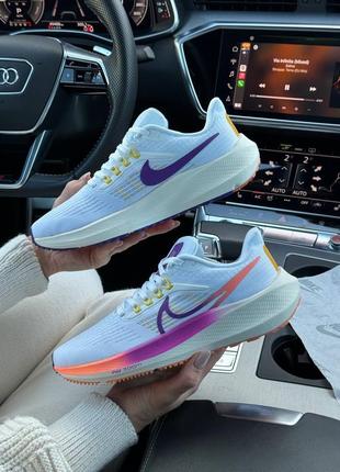 Жіночі кросівки nike air zoom white purple orange