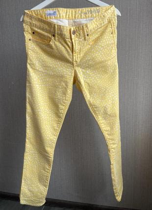 Яркие джинсы1 фото