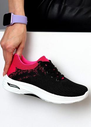 Яскраві міксові текстильні зручні чорні рожеві кросівки весна-...4 фото