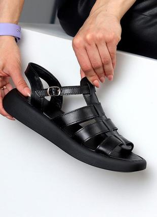 Практичні універсальні комфортні чорні шкіряні сандалі босоніж...10 фото