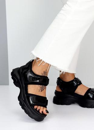Ультра модні чорні жіночі молодіжні босоніжки на платформі4 фото