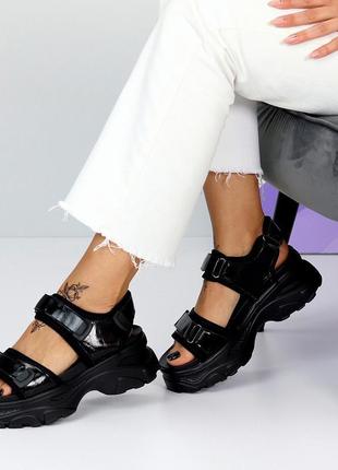 Ультра модні чорні жіночі молодіжні босоніжки на платформі9 фото