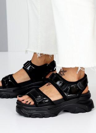 Ультра модні чорні жіночі молодіжні босоніжки на платформі10 фото