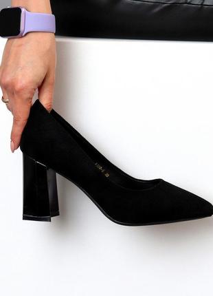 Класичні чорні жіночі замшеві туфлі високий каблук7 фото