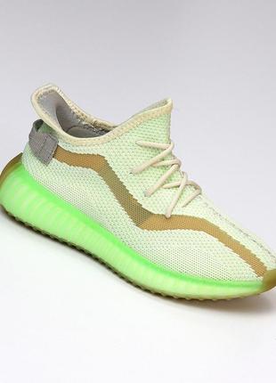 Легкі текстильні повітропроникні зелені лаймові літні кросівки3 фото