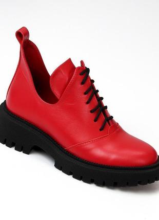 Дизайнерські яскраві червоні жіночі шкіряні туфлі натуральна ш...1 фото