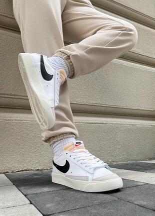 Кросівки nike blazer low 77 vintage white black9 фото