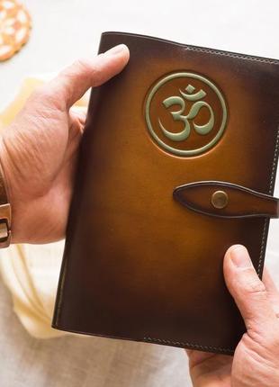 Кожаный блокнот для медитаций. коричневый блокнот в подарок. купить маленький блокнот в украине4 фото