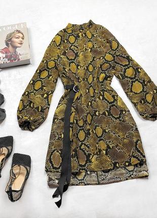 Розкішна сукня zara зміїним принтом надзвичайного крою з корсажною стрічкою та виточками на талії1 фото