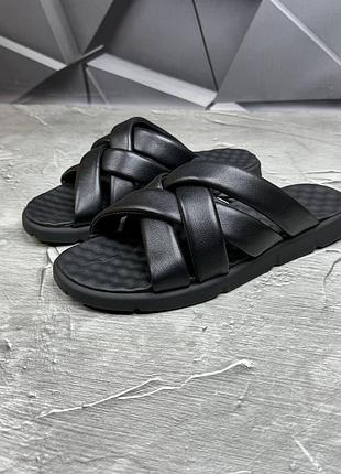 Чоловічі шкіряні шльопанці