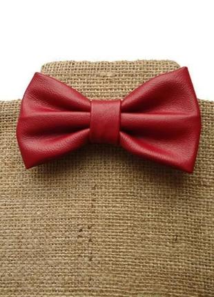 Червоний шкіряний краватка-метелик. red leather bow tie.1 фото