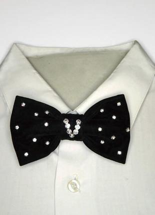 Черный галстук-бабочка из искусственной замши со стразами.  black bow tie fax suede with crystals.5 фото