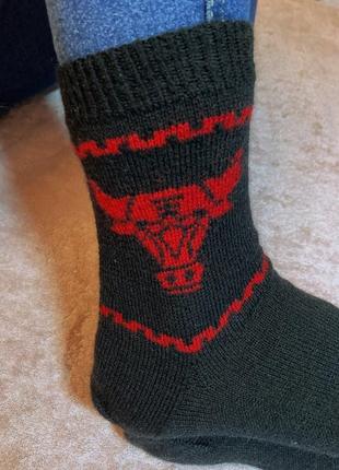 Носки вязаные с быком red bull.4 фото