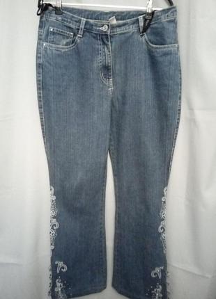 Стильные клешеные стрейчевые джинсы с вышивкой  №1dj1 фото
