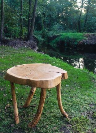 Ексклюзивний стіл з дерева1 фото