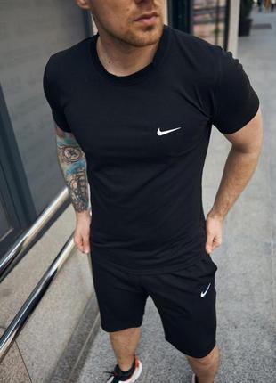 Футболка черная nike