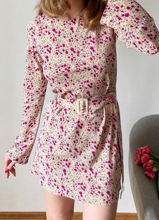 Платье мини в цветочный принт2 фото