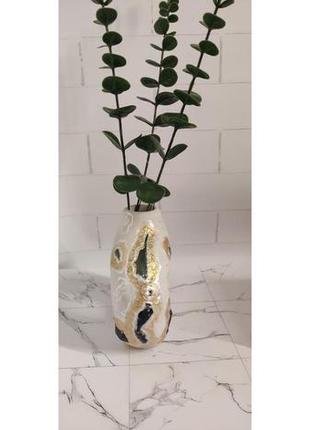 Декоративная подарочная ваза из гипса и стеклянного камня