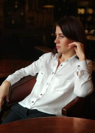 Женская белая рубашка