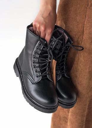 Отличные женские ботинки dr. martens mono black зимние чёрные