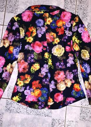 Яркий цветочный пиджак s just rich class (цветной принт ,чёрный )2 фото