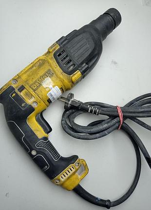 Перфоратор б/в dewalt d25133k