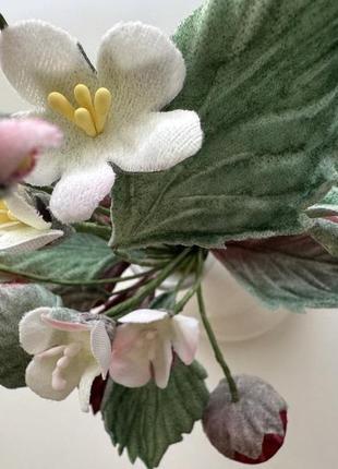 Букет "полуничка" , ручна робота, японський  оксамит moa. штучні квіти4 фото