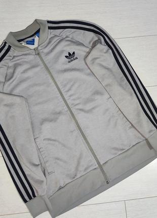 Оригинальная фирменная кофта, бомбер, зрачка adidas на молнии.