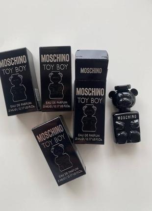 Moschino toy boy парфумована вода (міні)