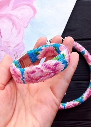 Браслет троянди в небі