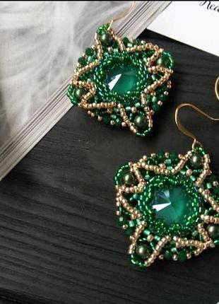 Кружевные серьги изумруд swarovski