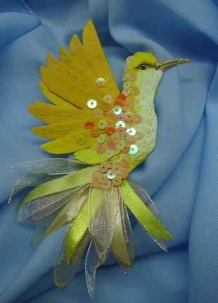 Текстильная брошь "желтая колибри"2 фото