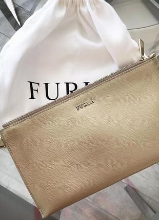 Бежевий клатч furla