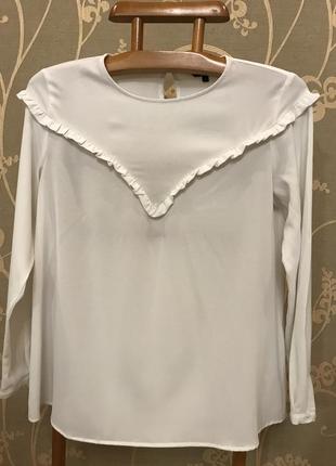 Нереально красива і стильна брендовий блузка білого кольору.1 фото