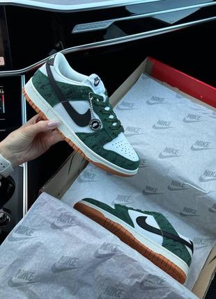 Женские кроссовки nike sb dunk low green snake6 фото