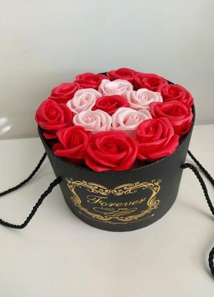 Forever набір троянд з мила подарунковий у круглій коробці чер...2 фото