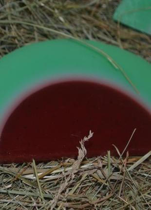 Отшелушивающее мыло «арбуз» из линейки натуральных косметических средств «ягодно-фруктовый микс»1 фото