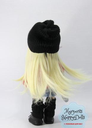 Интерьерная текстильная куколка блондинка с зайкой3 фото