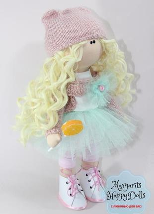 Интерьерная текстильная куколка блондинка в зеленой пачке с леденцом3 фото