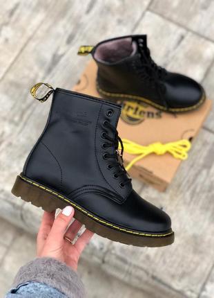 Шикарные ботинки dr. martens 1460 black classic winter fur с мехом черевики