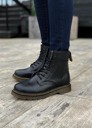 Шикарные ботинки dr. martens 1460 black classic winter fur с мехом черевики10 фото